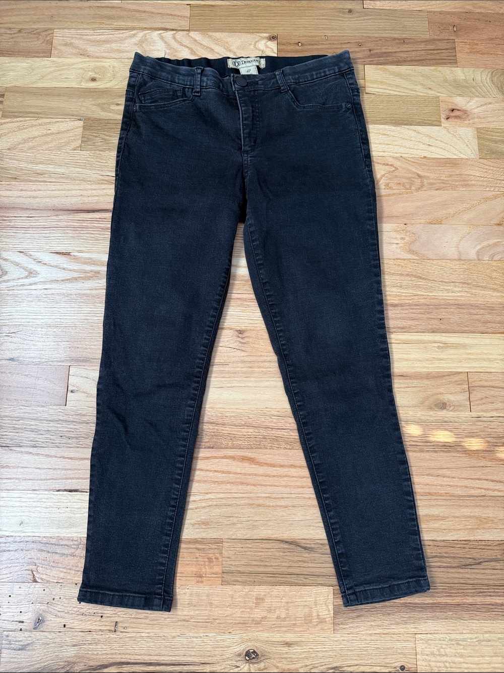 Slim Black Women's Skinny Jeans - democracy ‘ab’ technology